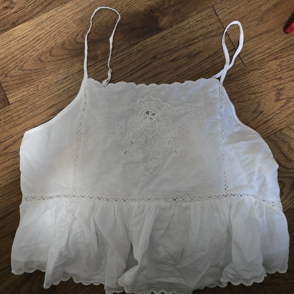 White zara embroidered crop tank top